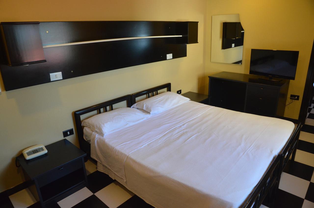La Nuova Quercia Hotel Belpasso Luaran gambar