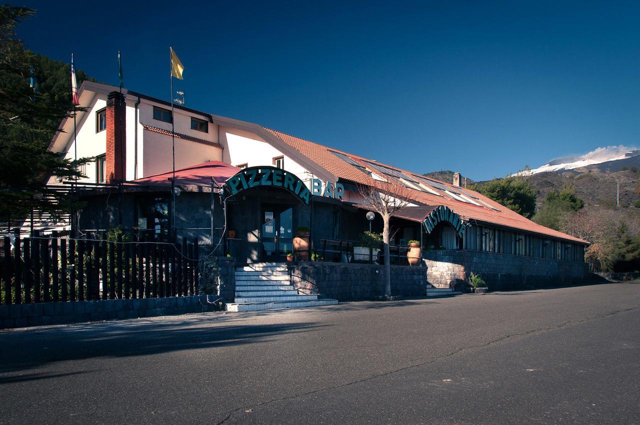 La Nuova Quercia Hotel Belpasso Luaran gambar